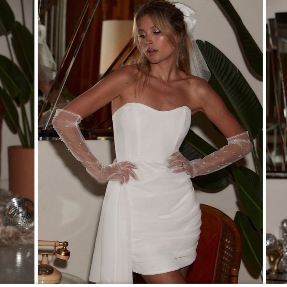 Elegant White Strapless Mini Dress